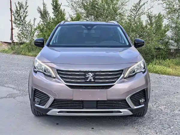 Peugeot 5008 2017