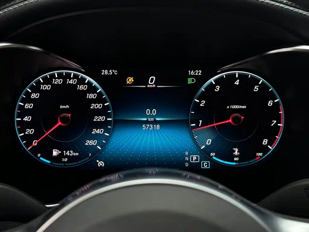 Mercedes-Benz C-Class 2021 — фото 11