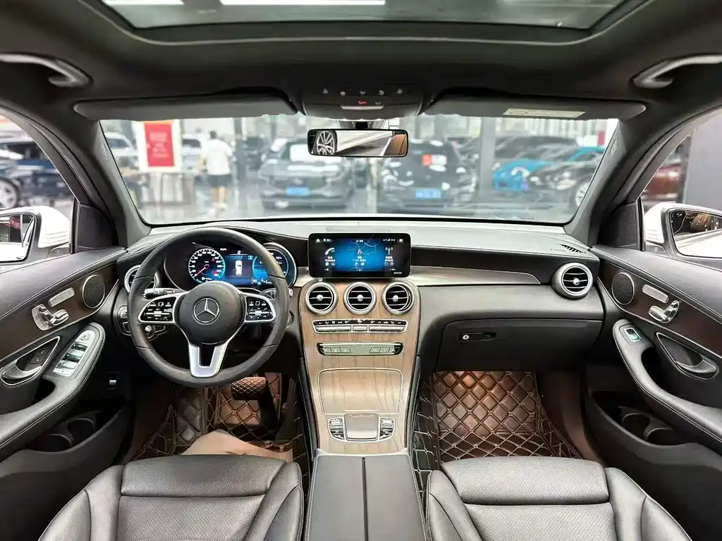 Mercedes-Benz GLC 2021