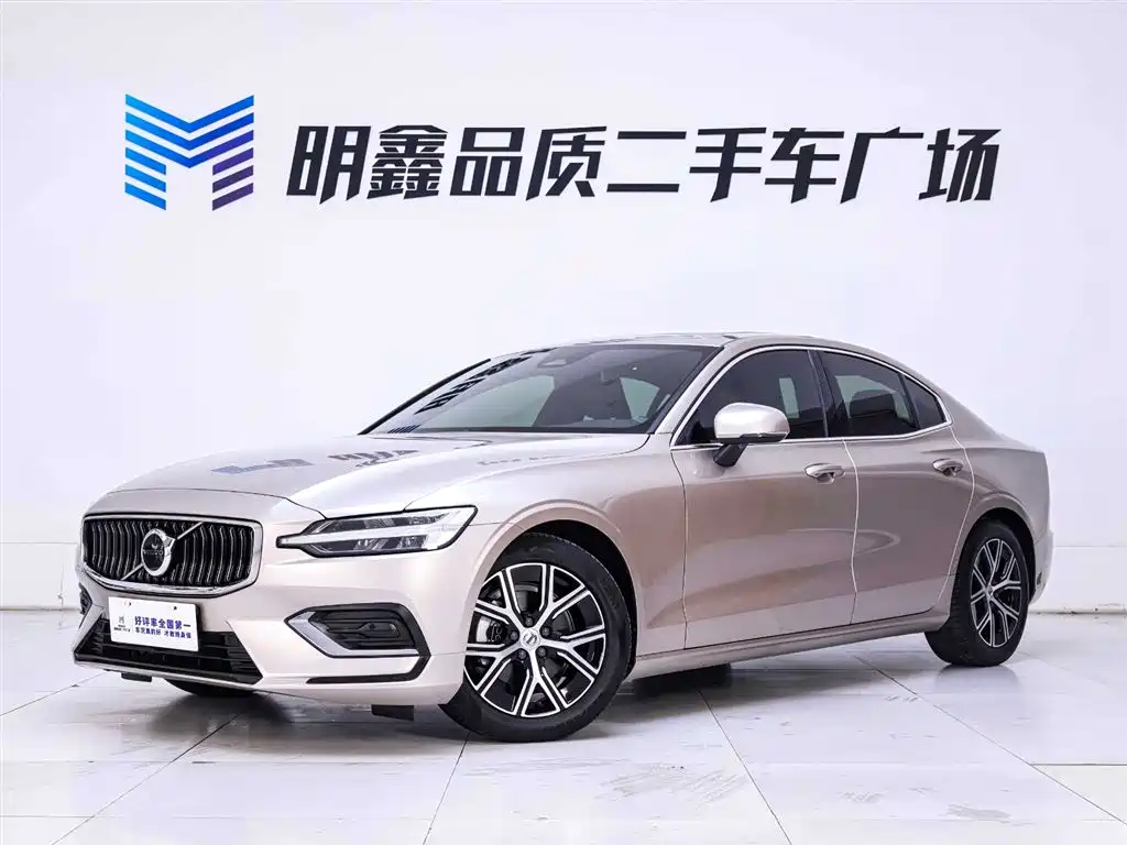 Volvo S60 2023 — фото 2