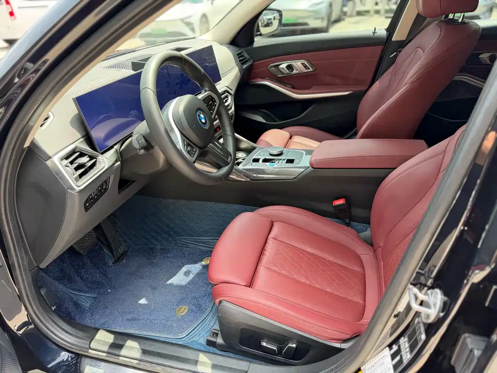 BMW i3 2024