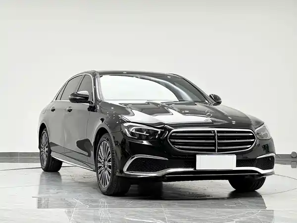 Mercedes-Benz E-Class 2024