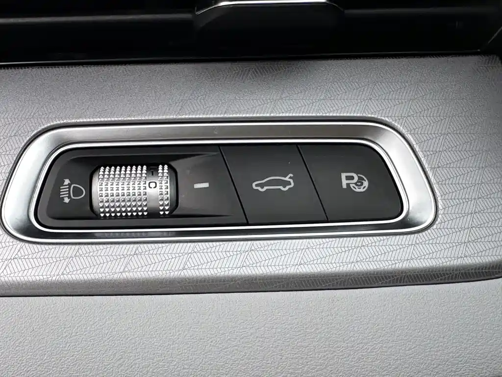 Geely Xingrui 2022 — фото 15