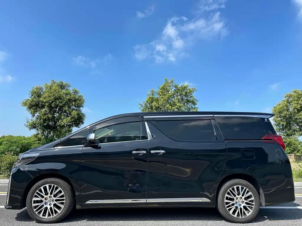Toyota Alphard 2017