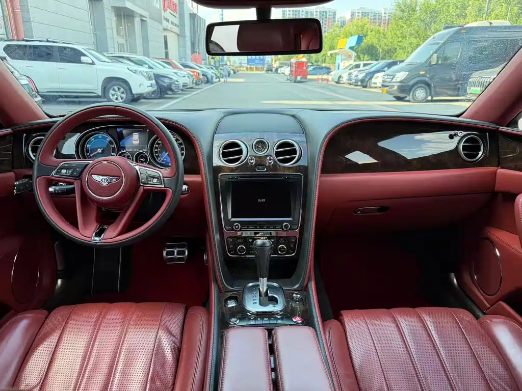 Bentley Flying Spur 2015 — фото 8