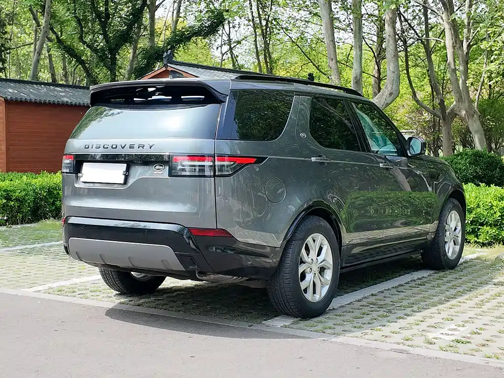 Land Rover Discovery 2018 — фото 13