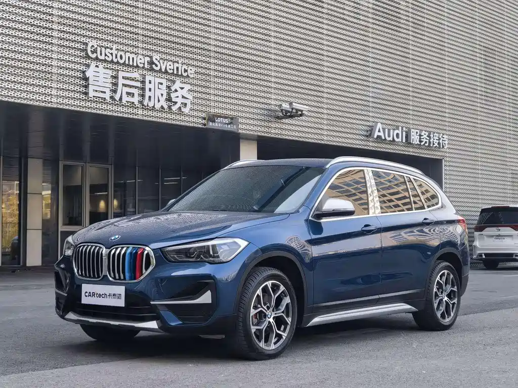 BMW X1 2021 — фото 1