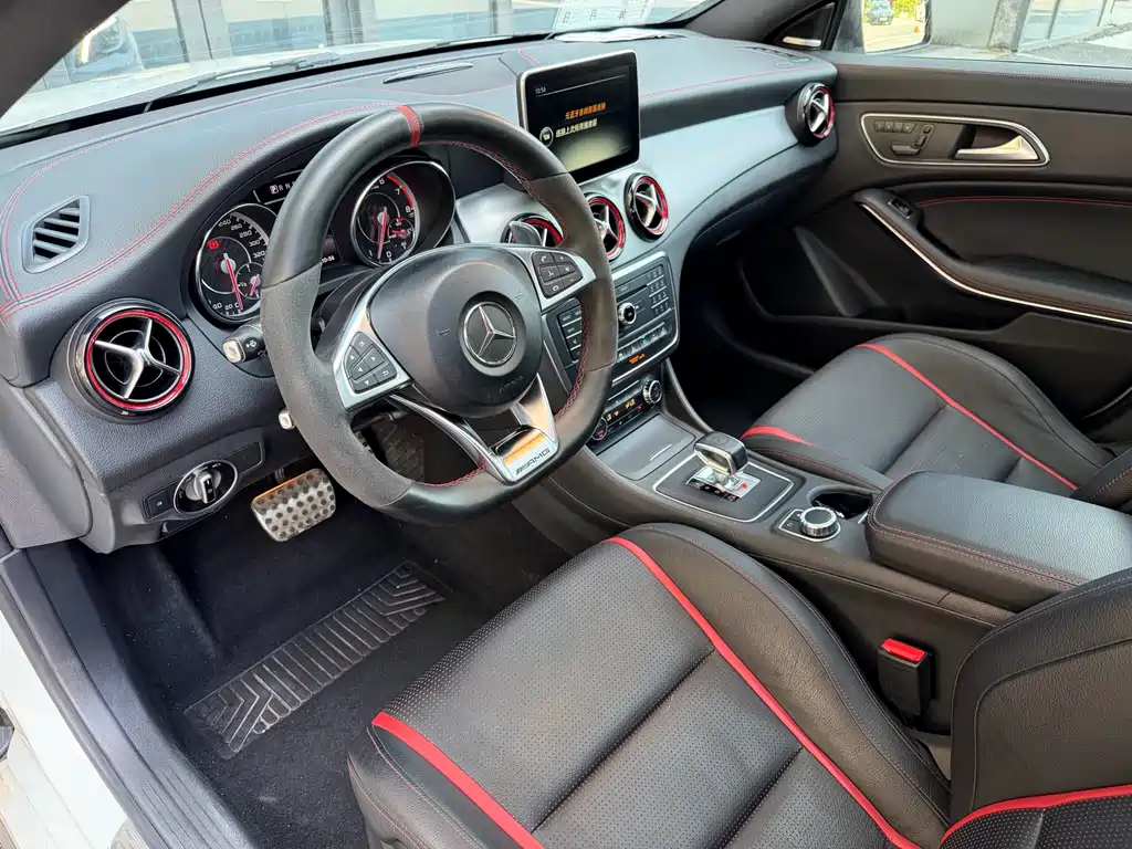 Mercedes-Benz CLA AMG 2015 — фото 6