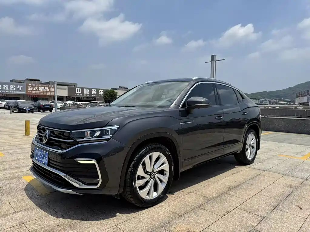 Volkswagen X 2021