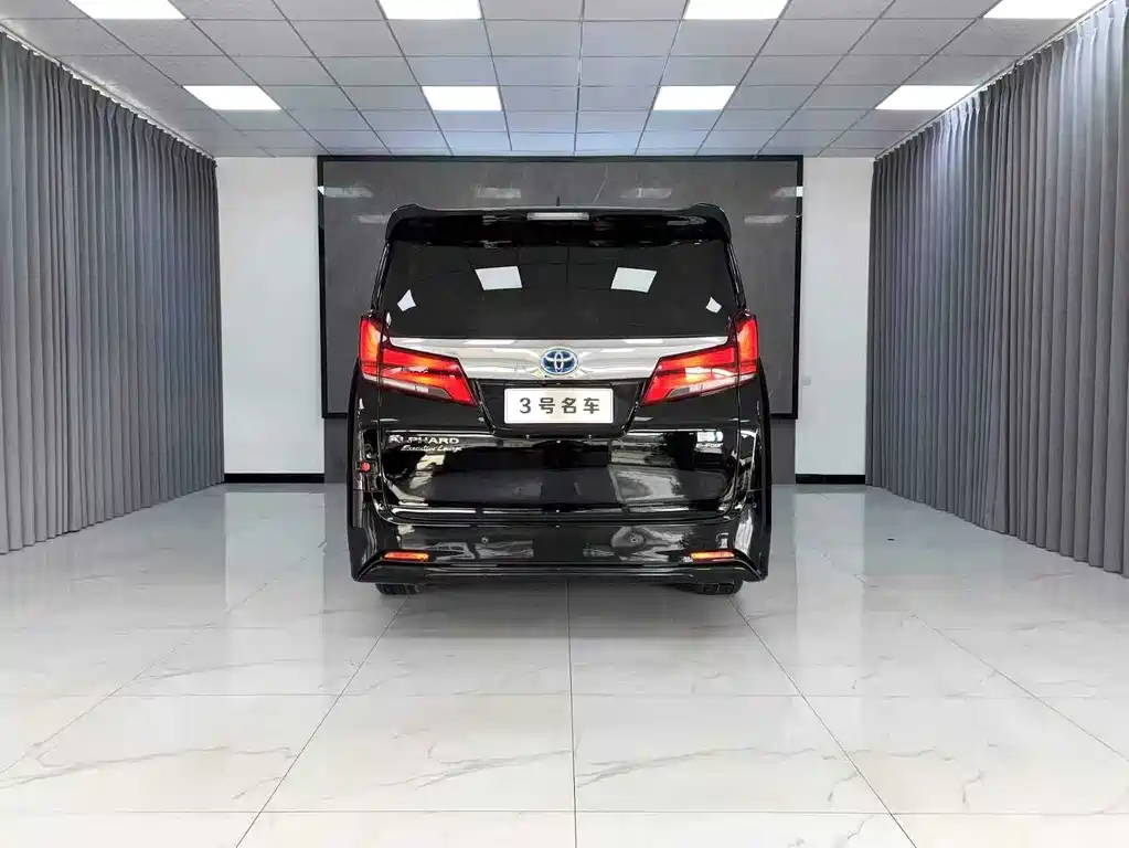 Toyota Alphard 2019 — фото 2