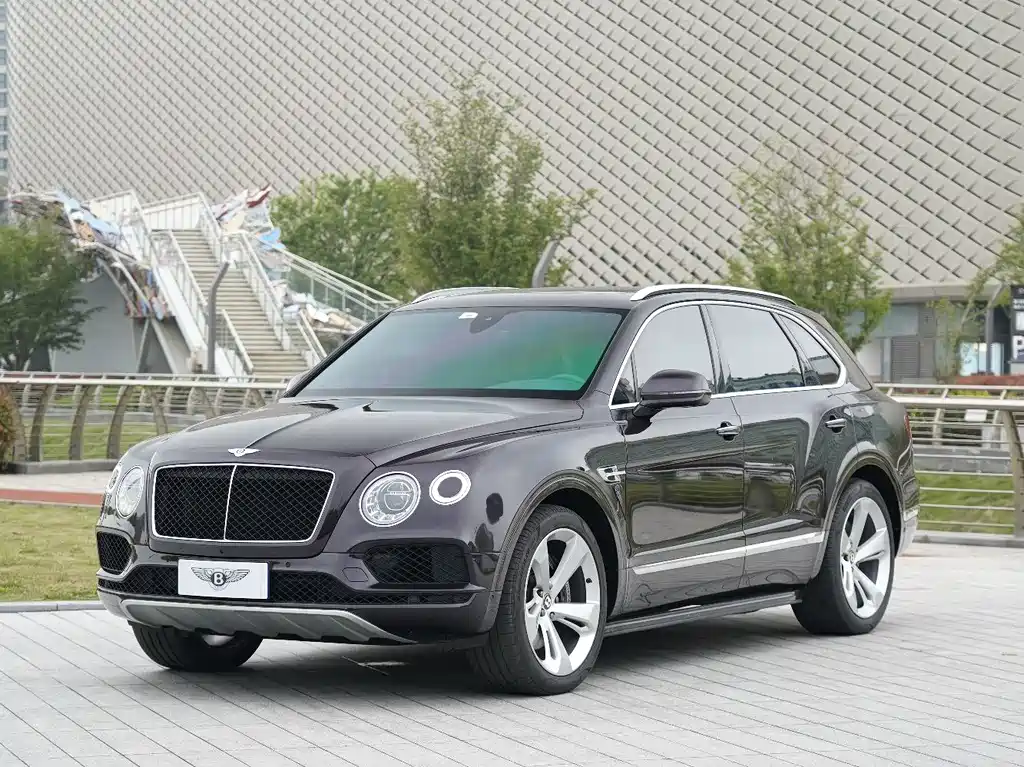 Bentley Bentayga 2019 — фото 1