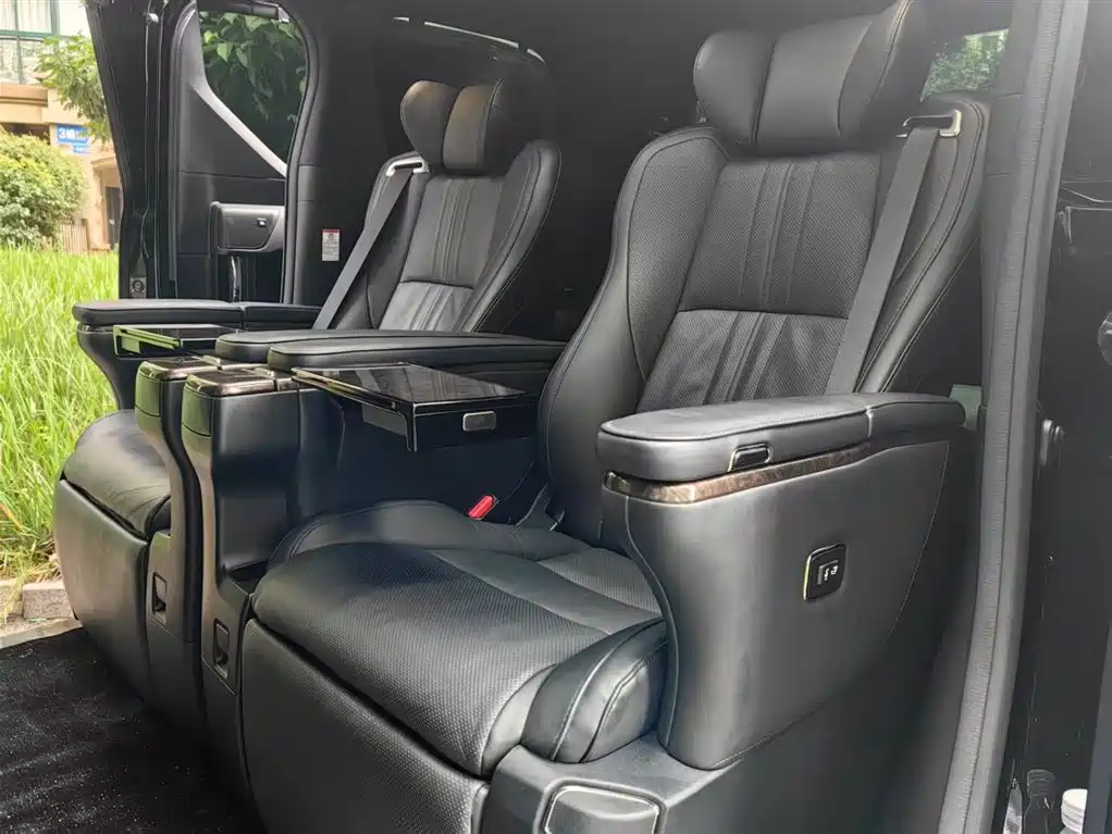 Toyota Vellfire 2020 — фото 24