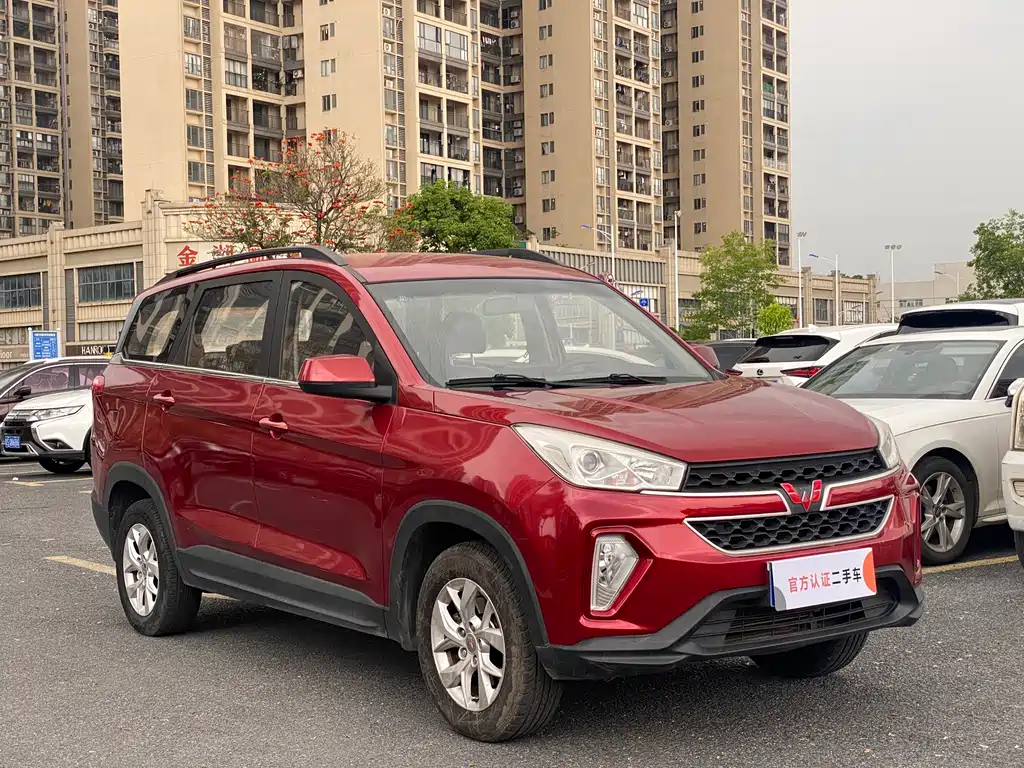 Wuling Hongguang S3 2018 — фото 3