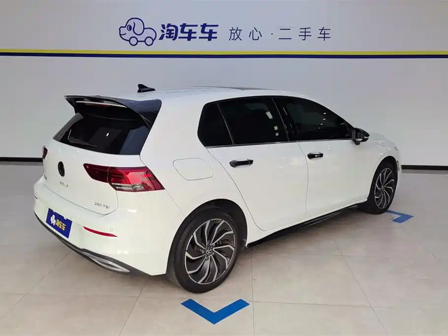 Volkswagen Golf 2022