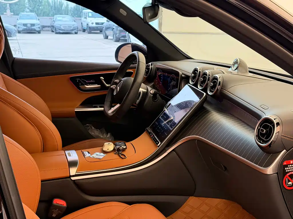 Mercedes-Benz GLC 2023 — фото 12