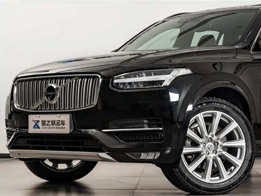 Volvo XC90 2018 — фото 2