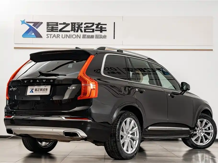 Volvo XC90 2018 — фото 7