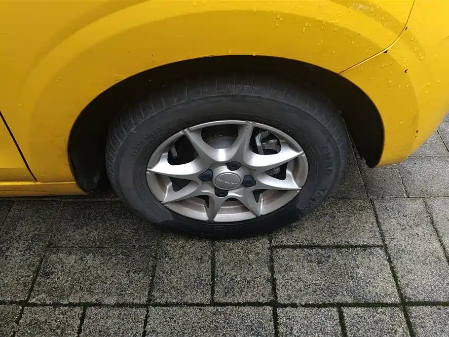Roewe Clever 2022