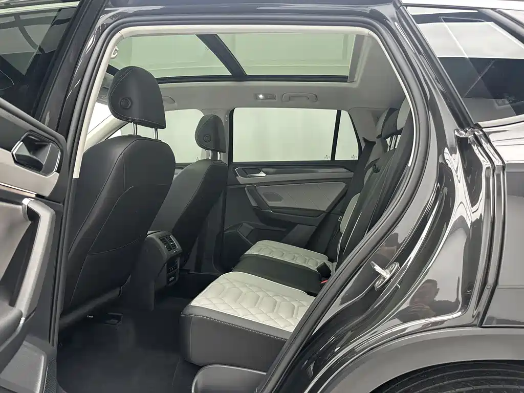 Volkswagen Tayron 2023
