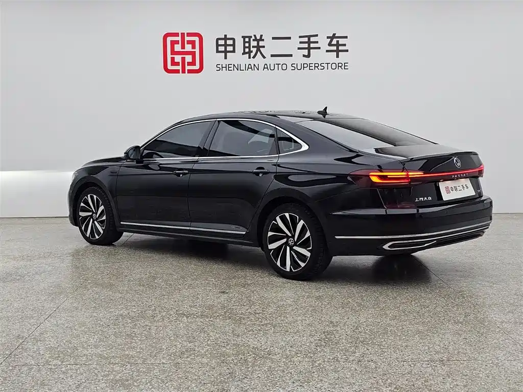Volkswagen Passat 2024