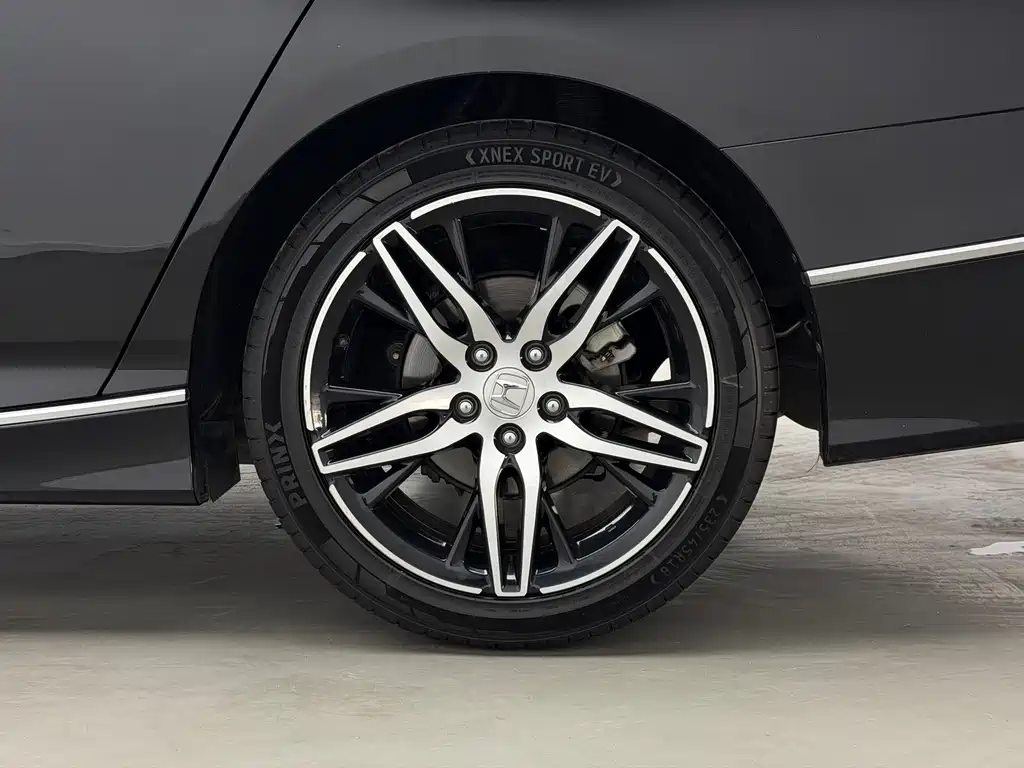 Honda Accord 2022 — фото 17