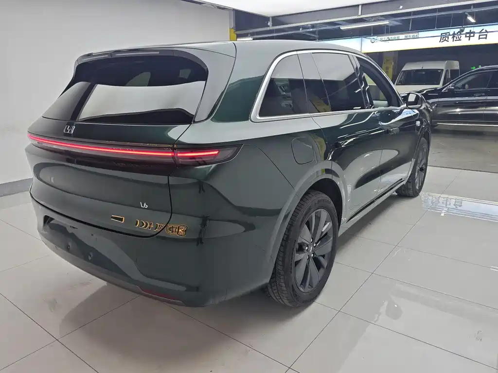 Li Auto Li L6 2026