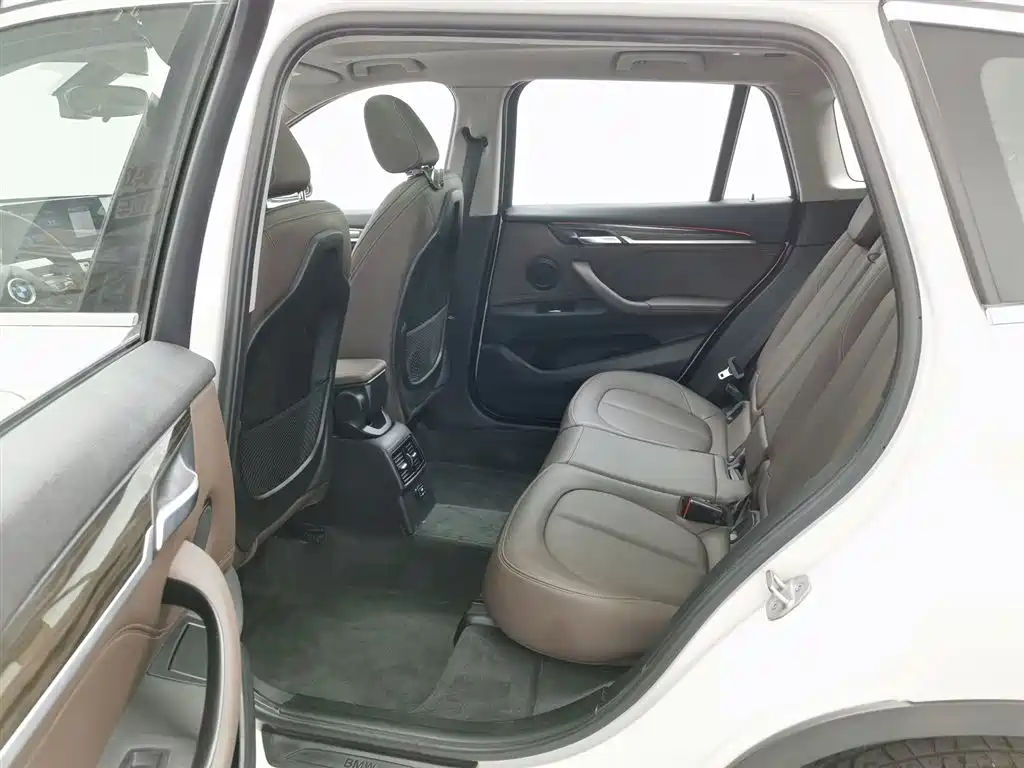 BMW X1 2020 — фото 15