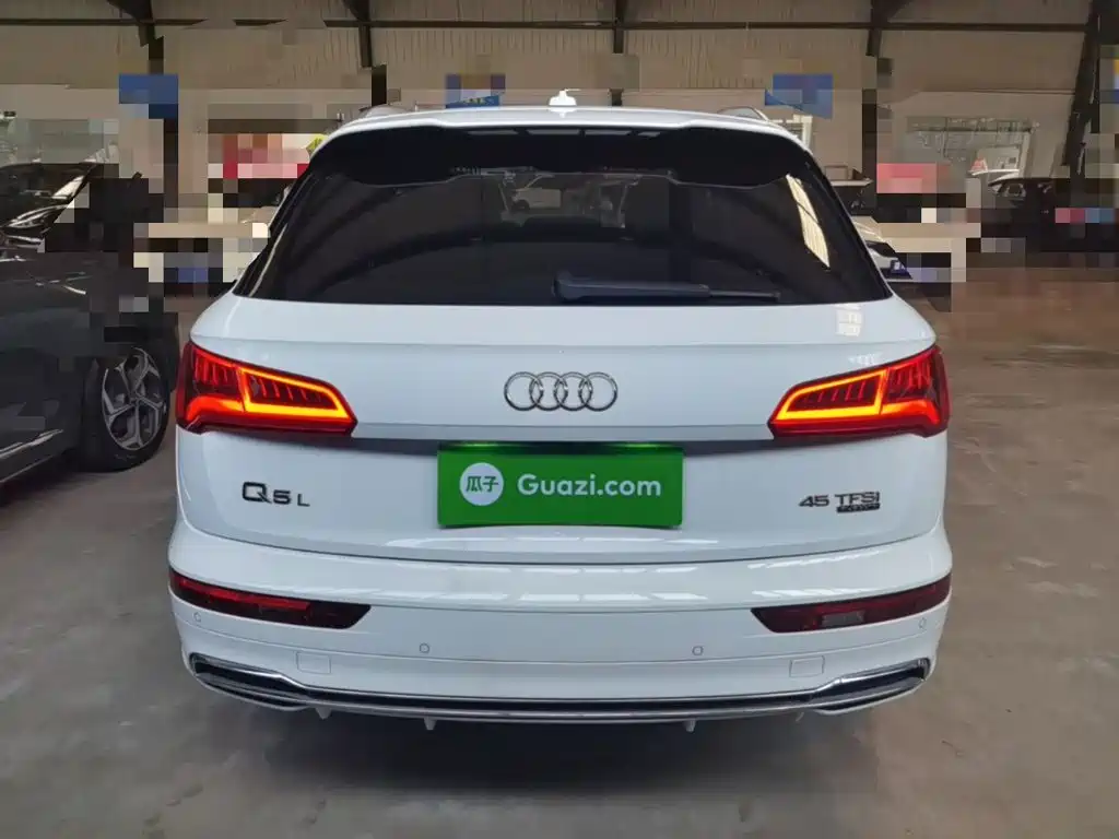 Audi Q5L 2020