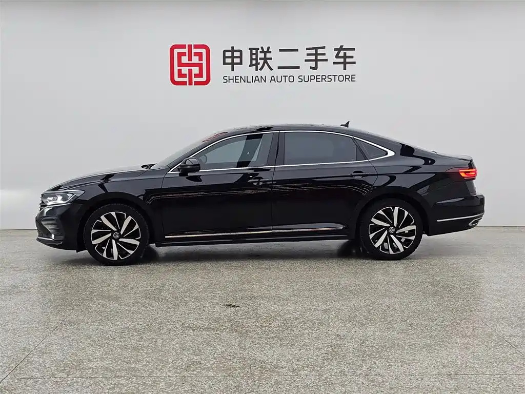 Volkswagen Passat 2024