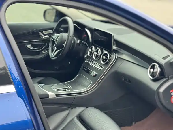 Mercedes-Benz C-Class 2019
