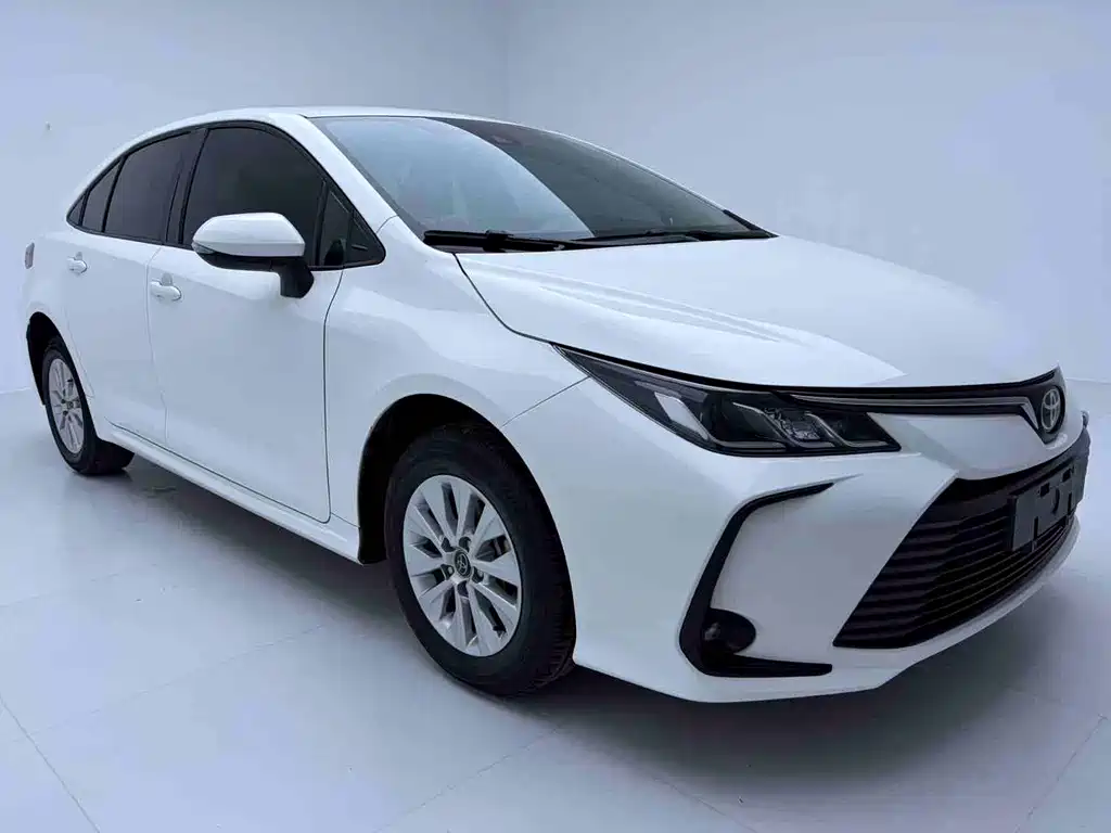 Toyota Corolla 2022 — фото 3
