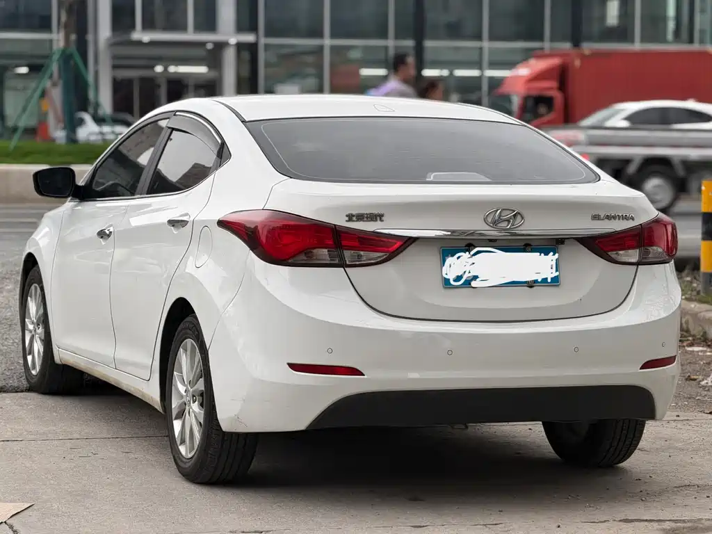 Hyundai Elantra Langdong 2016 — фото 6