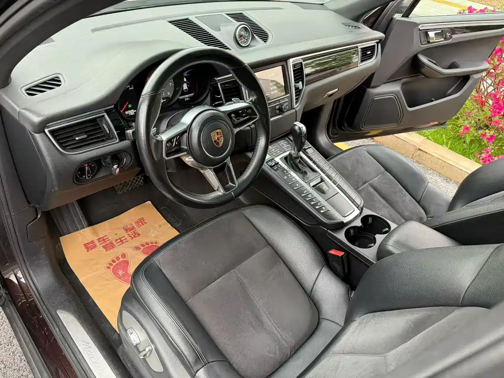 Porsche Macan 2016 — фото 9