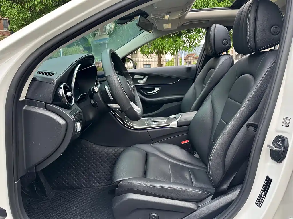 Mercedes-Benz C-Class 2021 — фото 11