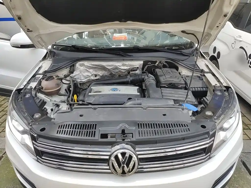 Volkswagen Tiguan 2015 — фото 20