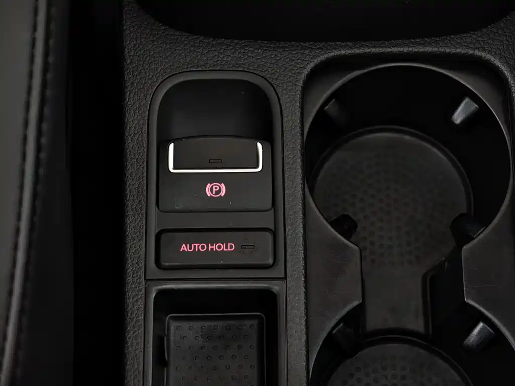Volkswagen Sharan 2017 — фото 31