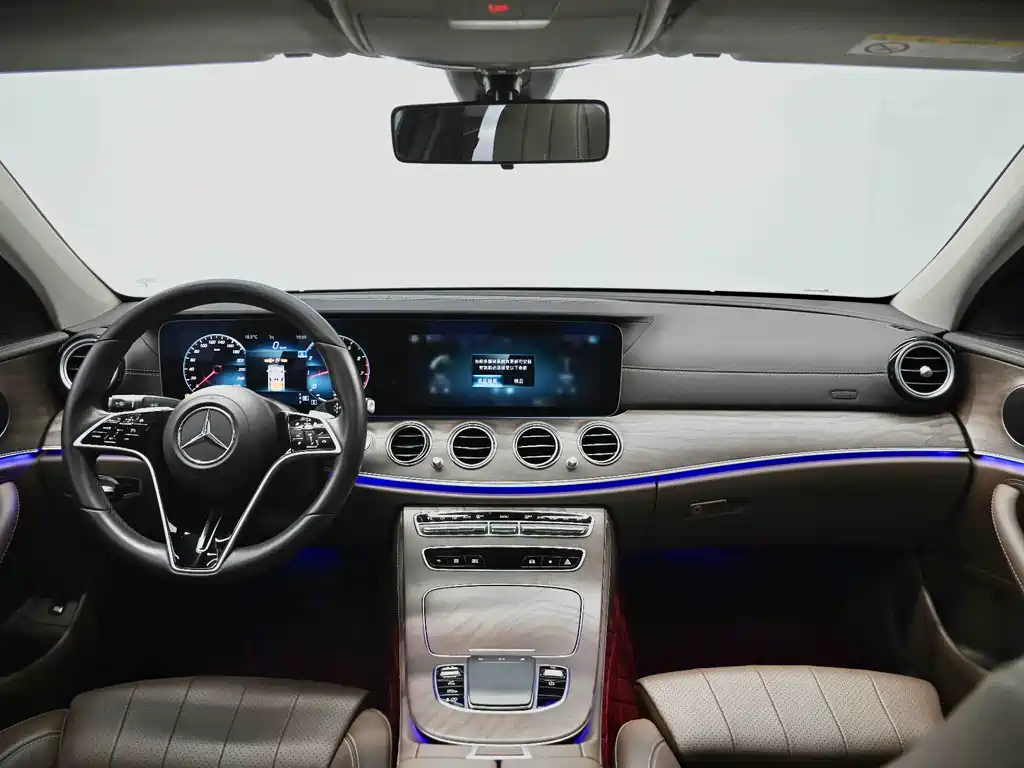 Mercedes-Benz E-Class 2022 — фото 32