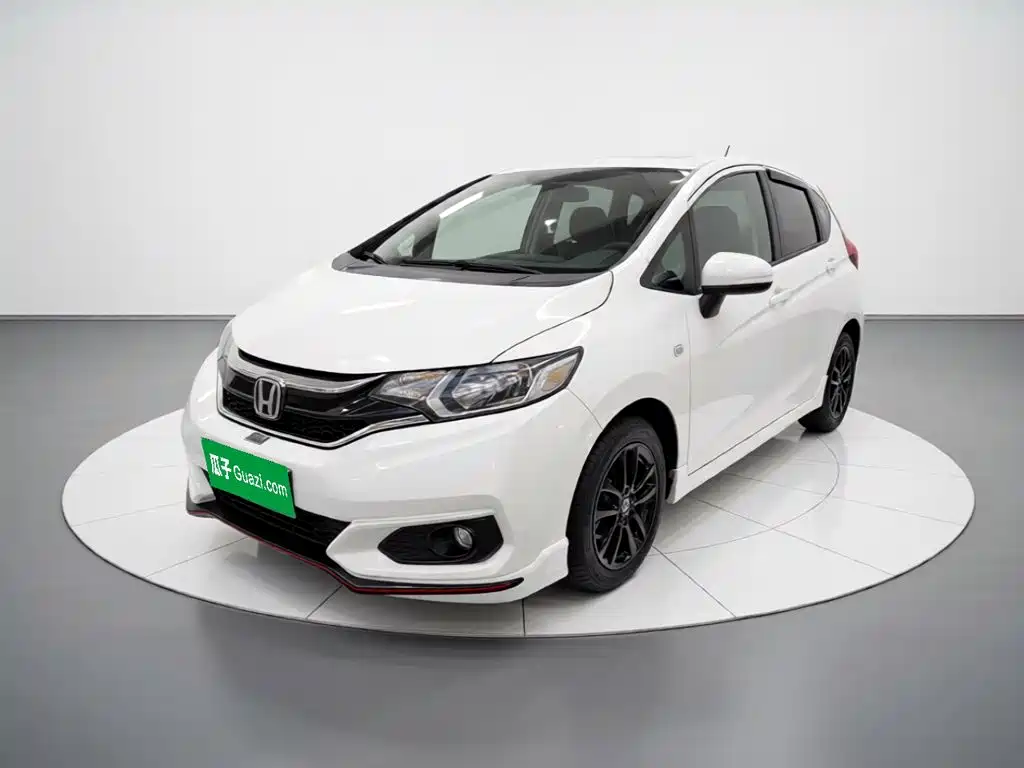 Honda Fit 2018 — фото 2