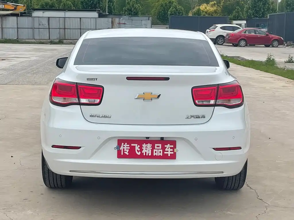 Chevrolet Malibu 2018 — фото 12