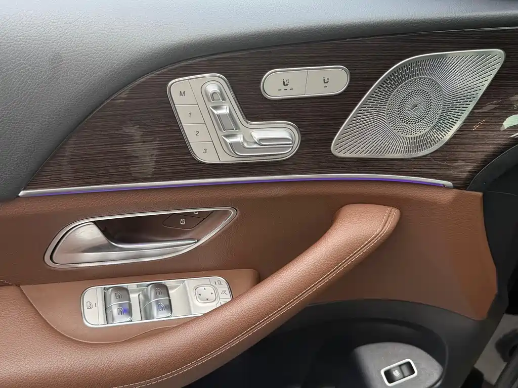 Mercedes-Benz GLE 2025 — фото 12