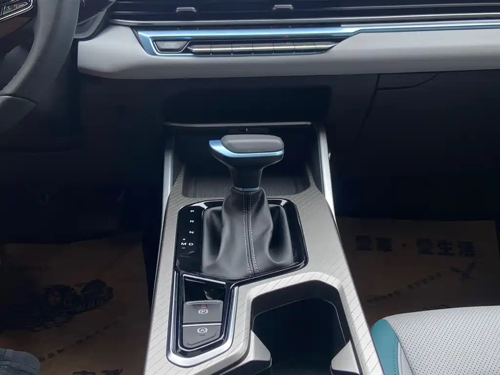 Geely Emgrand 2023 — фото 15