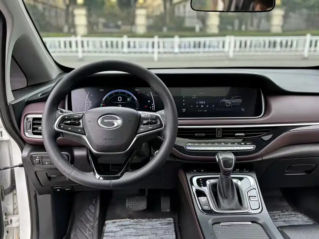 GAC Motor Trumpchi M6 2022 — фото 11