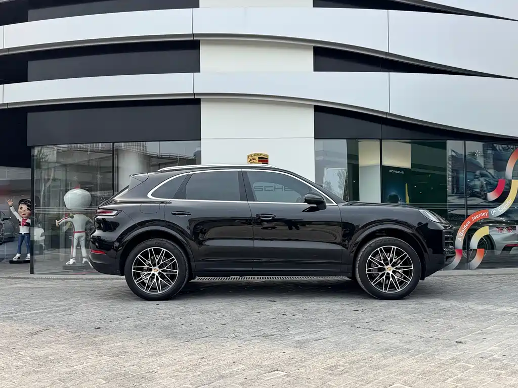 Porsche Cayenne 2024