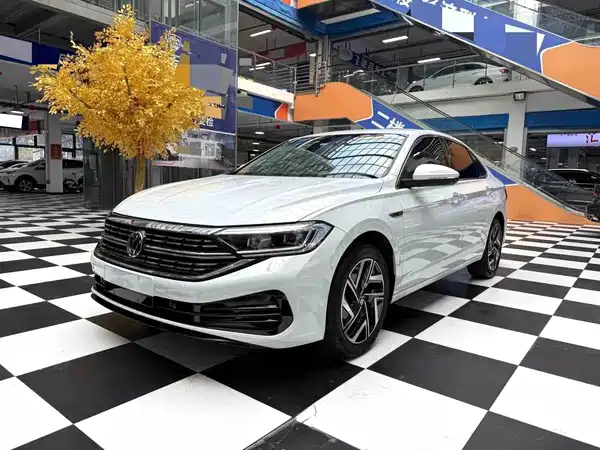 Volkswagen Sagitar 2022