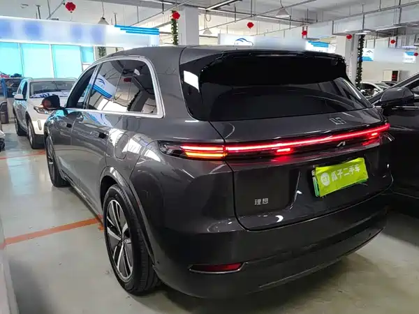 Li Auto L7 2024