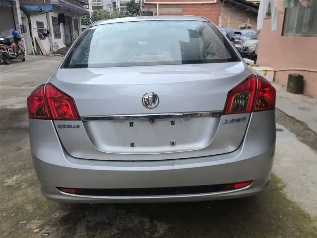 Buick Excelle 2015 — фото 6