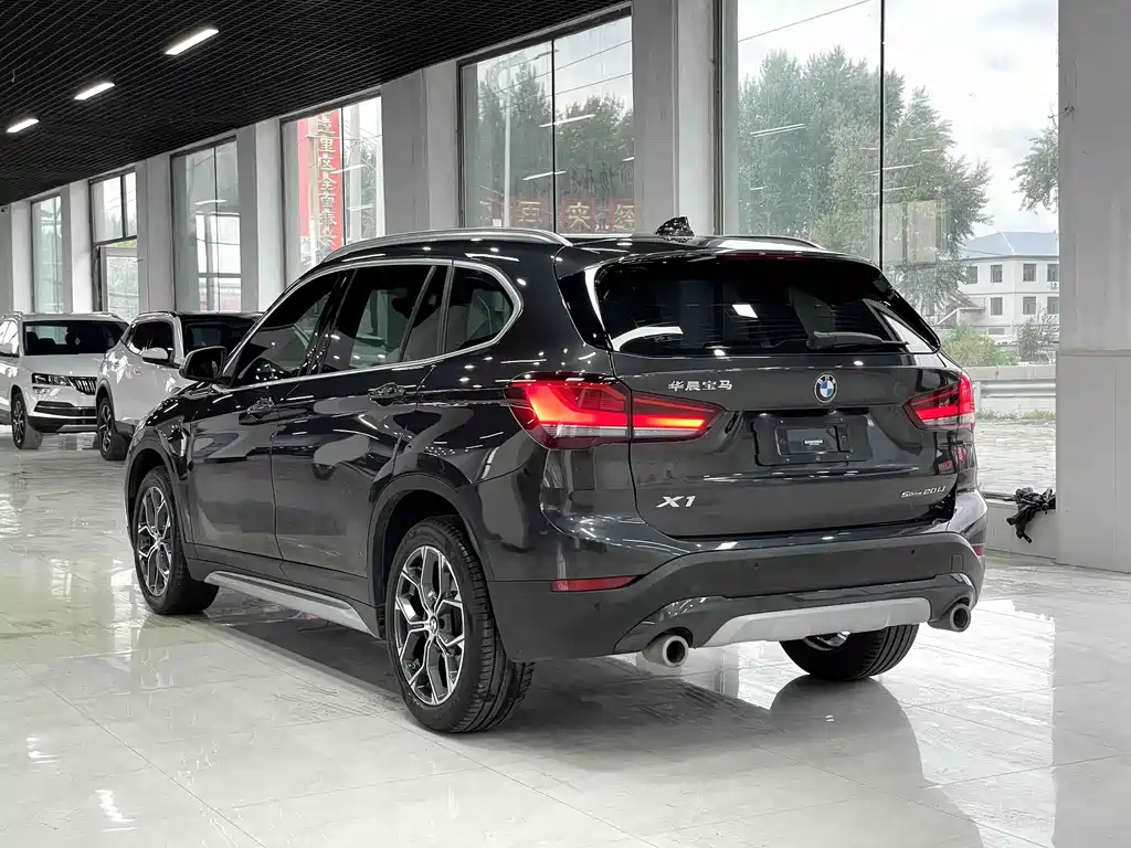 BMW X1 2022 — фото 6