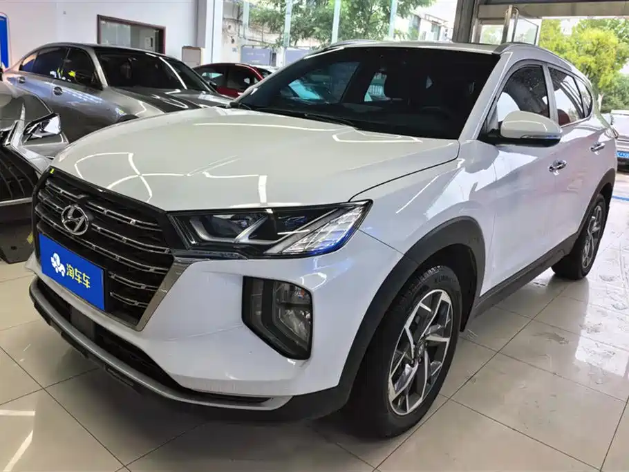 Hyundai Tucson 2021 — фото 1