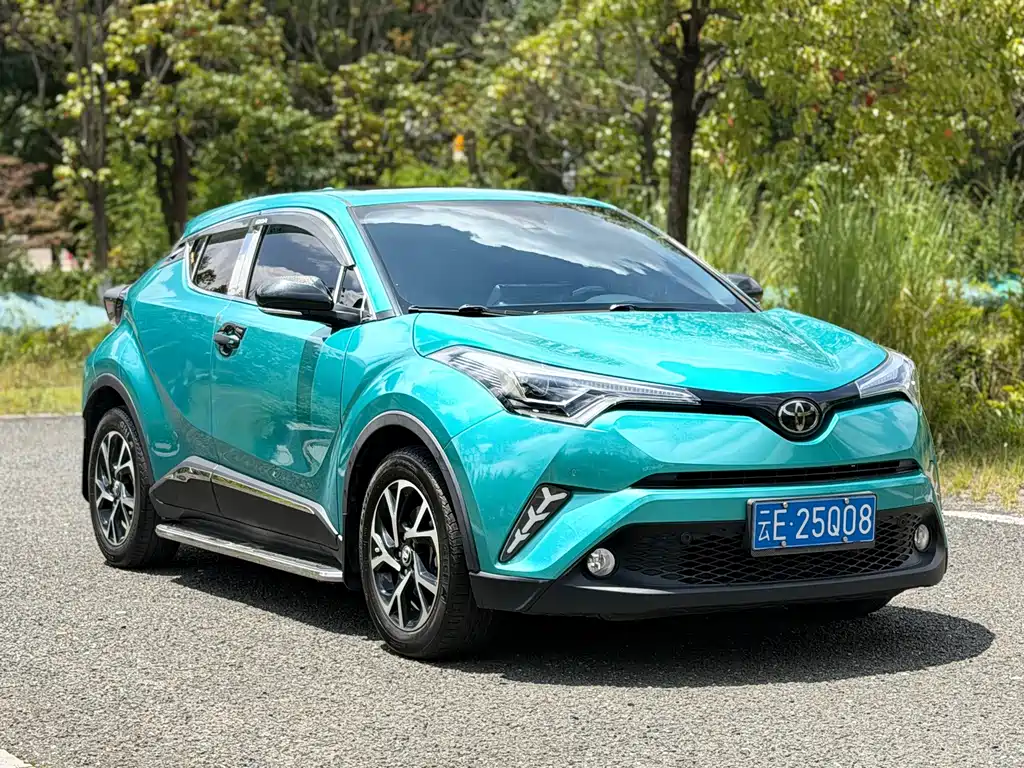Toyota C-HR 2020 — фото 3