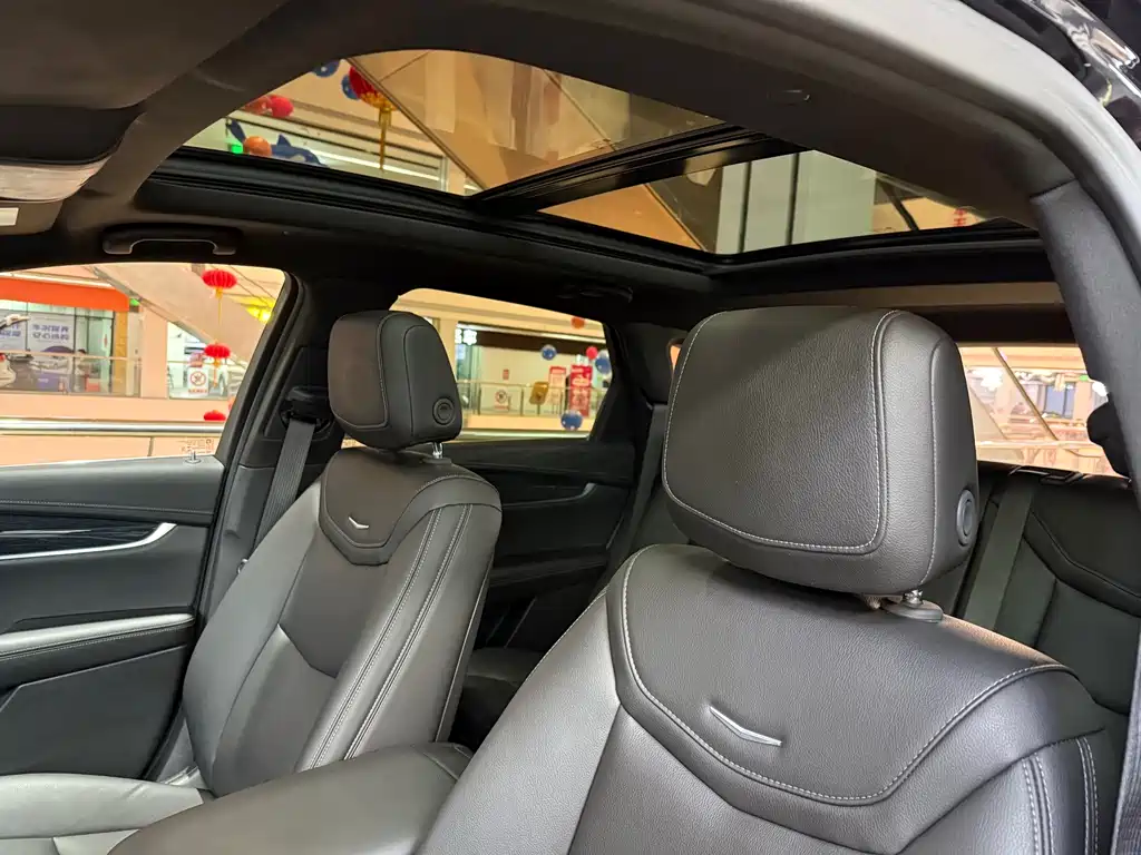 Cadillac XT5 2021 — фото 17